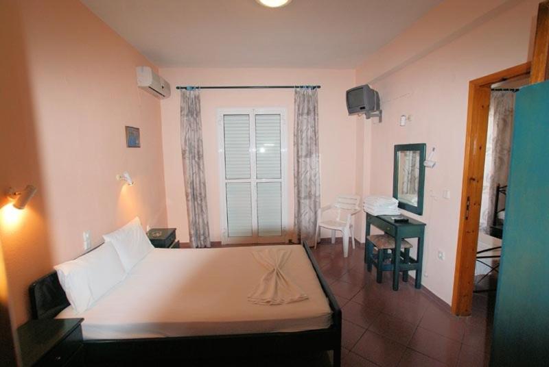 Ilias Studios - Rooms Patitírion Exterior foto